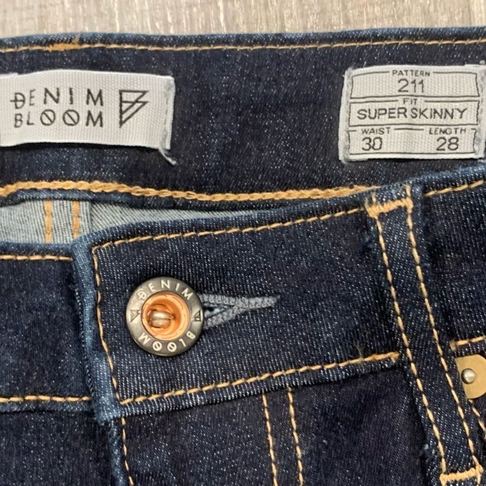 denim bloom 211 super skinny dark wash je… - Picture 6 of 9